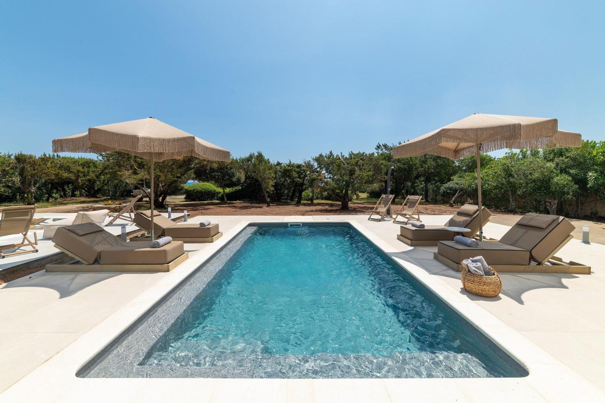 Paradiso Luxury Beachfront Gennadi