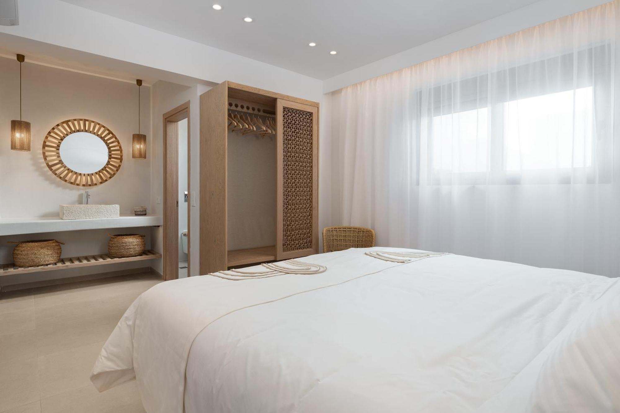 Paradiso Luxury Beachfront * Gennadi