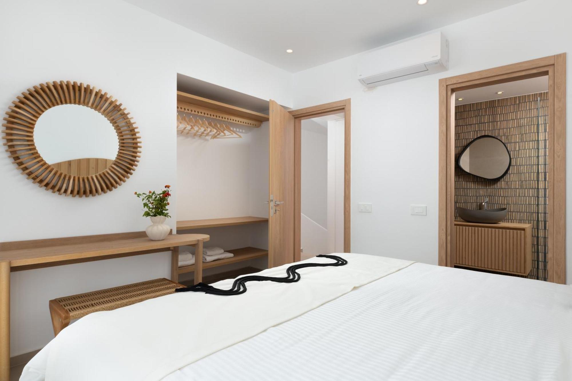 Paradiso Luxury Beachfront Villa